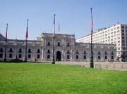 Santiago - prezidentský palác. (foto: Michal Musil)
