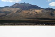 Sopka Tunapa, Solná poušť Salar de Uyuni.