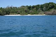 ostrůvek poblíž Isla Boca Brava, Tichý oceán.