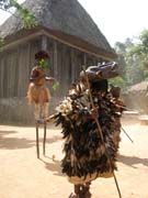 Tančící Juju ve vesnici Bafut.