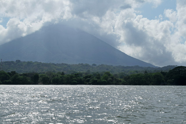 Vulkn Concepcin, ostrov Omotepe, jezero Nicaragua.