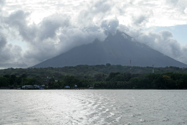 Vulkn Concepcin, ostrov Omotepe, jezero Nicaragua.
