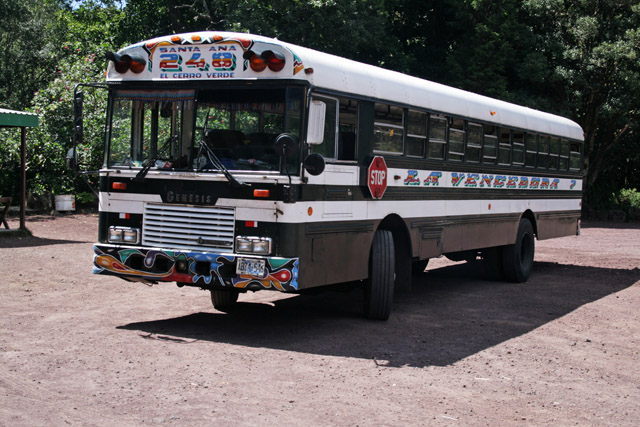 Autobus 218 na konen v parku Cerro Verde.