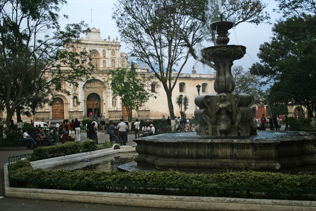 Msto Antigua Guatemala, slavn kana uprosted parqueo, nmst.