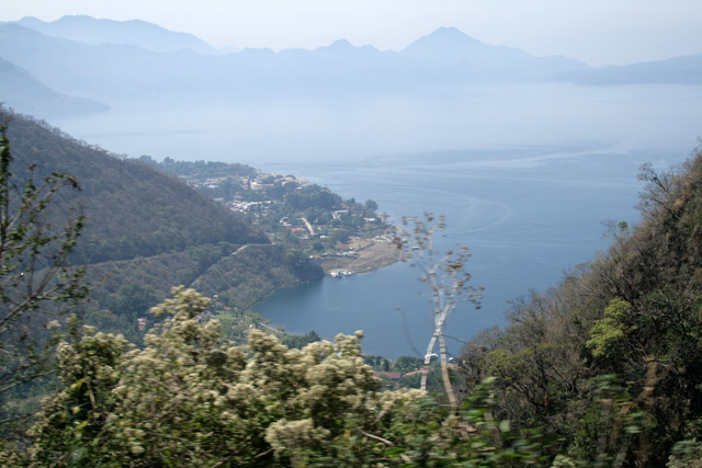 Jezero Atitlán.