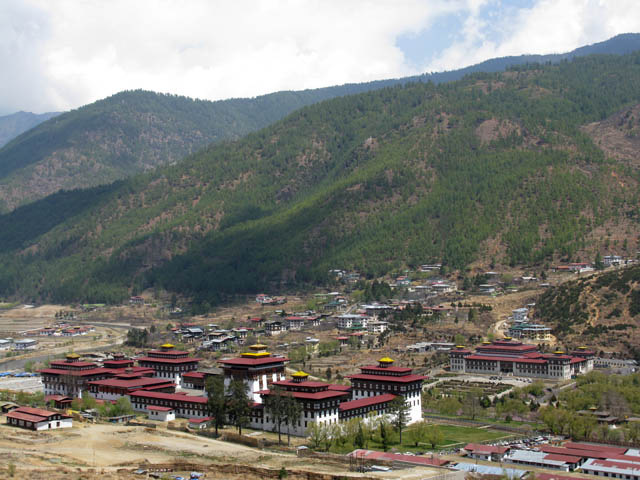 Pohled na hlavní město Thimphu.
