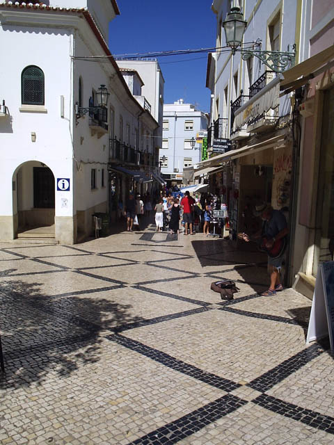 Momentka z Portugalska - město Lagos (region Algarve).