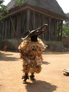 Tanc Juju ve vesnici Bafut.
