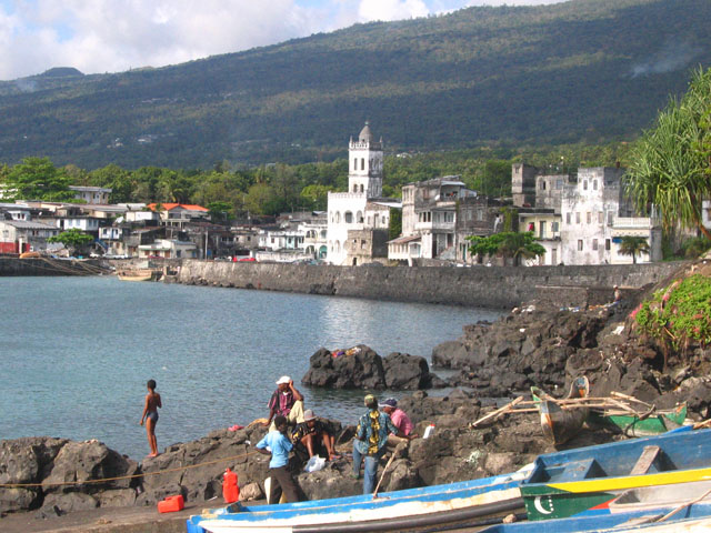 Hlavn msto Moroni na ostrov Grande Comore.